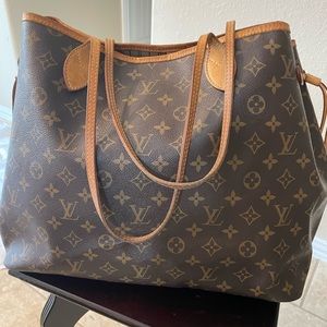 👜AUTHENTIC Louis Vuitton Neverfull